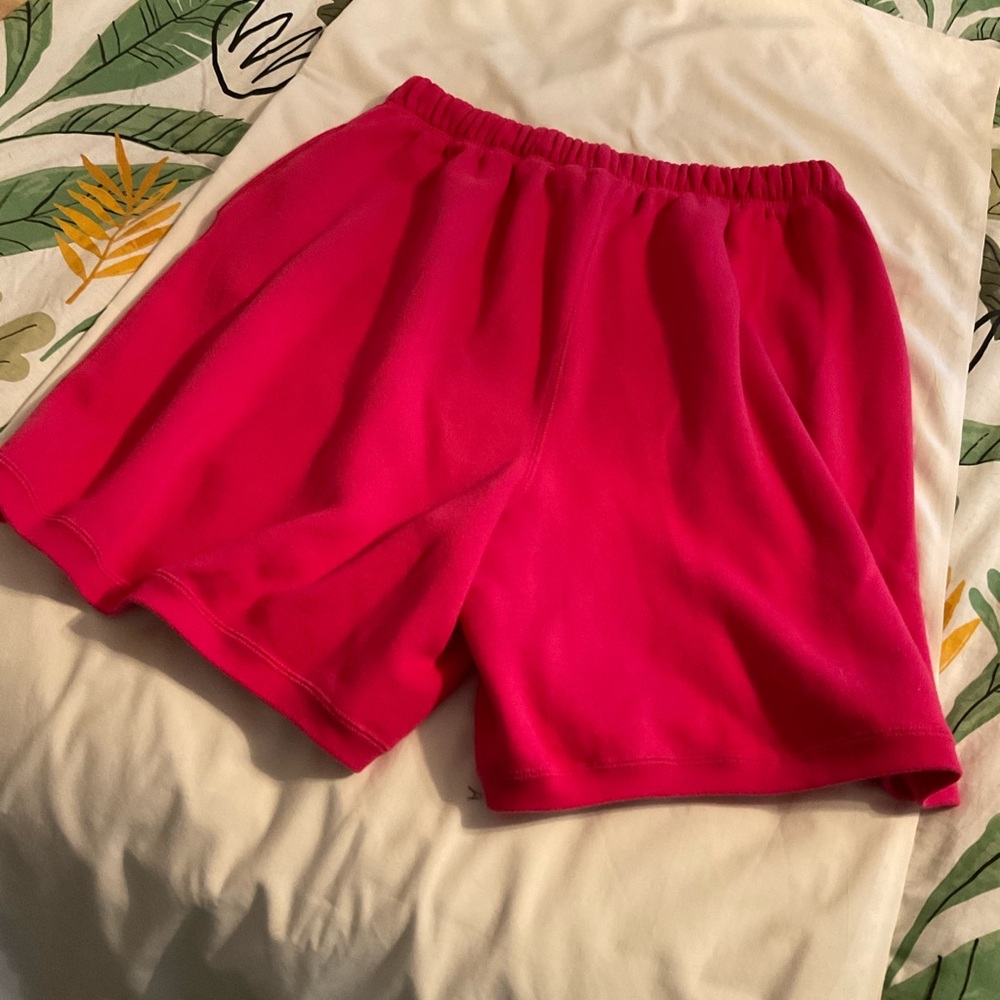 Comfortable shorts - Picture 2 of 4